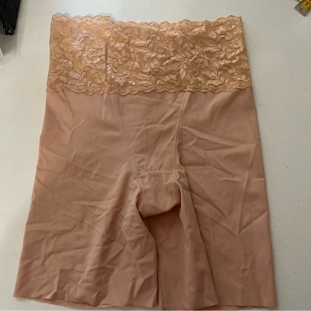 Body Beautiful Elegant Lace High-Waist Shapewear Nude Like New Thigh High Shaper